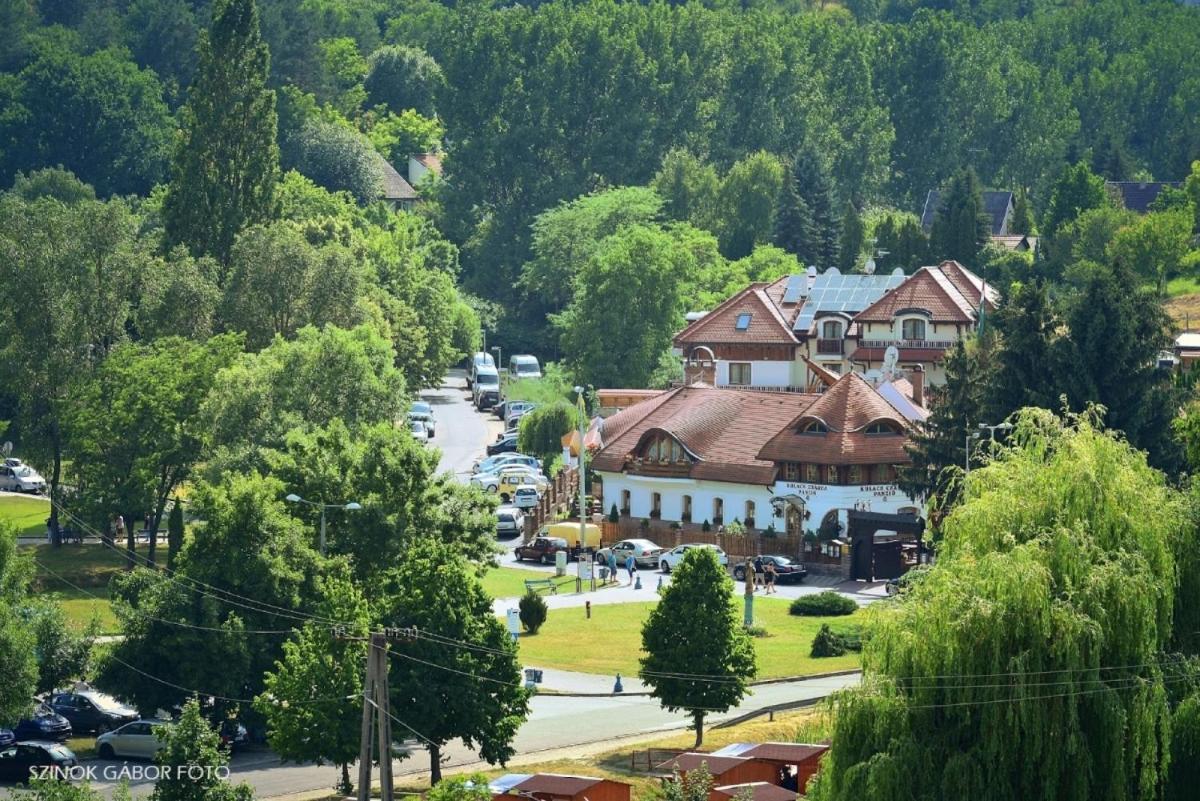 Belvarosi Apartman Erlau Exterior foto